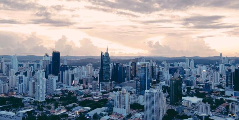 Panamá Offshore: La Estructura Internacional que las Empresas Globales Siguen Utilizando